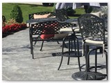 seating_area_in_garden_setting_02